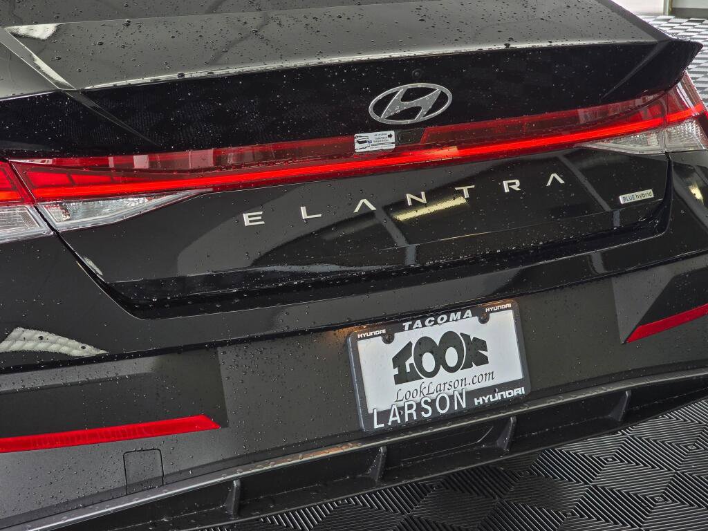 New 2026 Hyundai Elantra Blue image 13