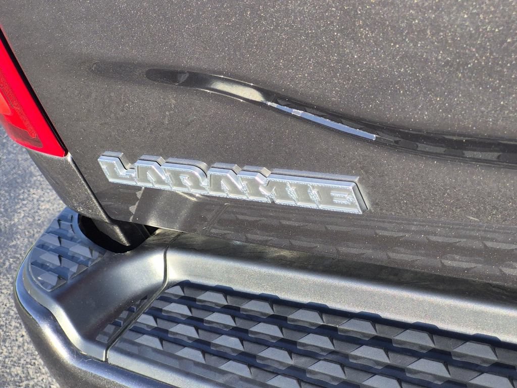 Used 2025 RAM 2500 Laramie w/ Sport Appearance Package AWD/4WD image 10