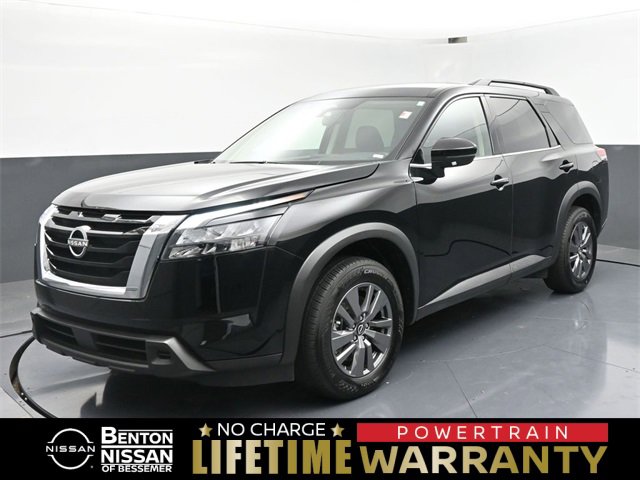 Used 2025 Nissan Pathfinder SV