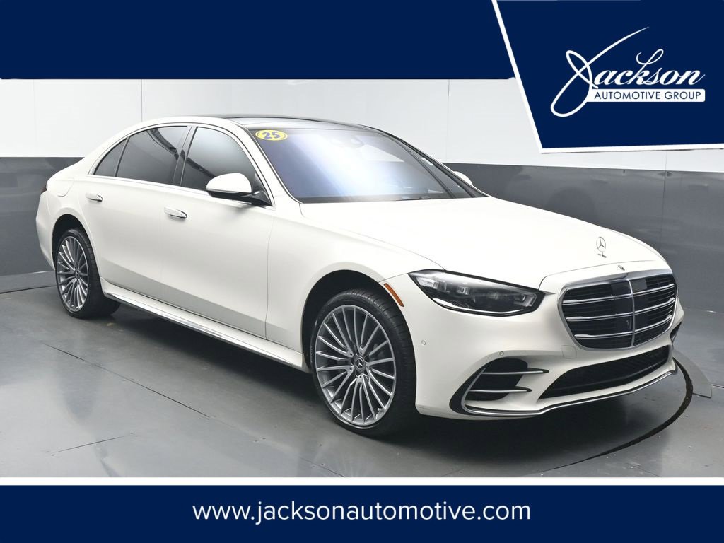 Used 2022 Mercedes-Benz S 580 4MATIC Sedan image 1
