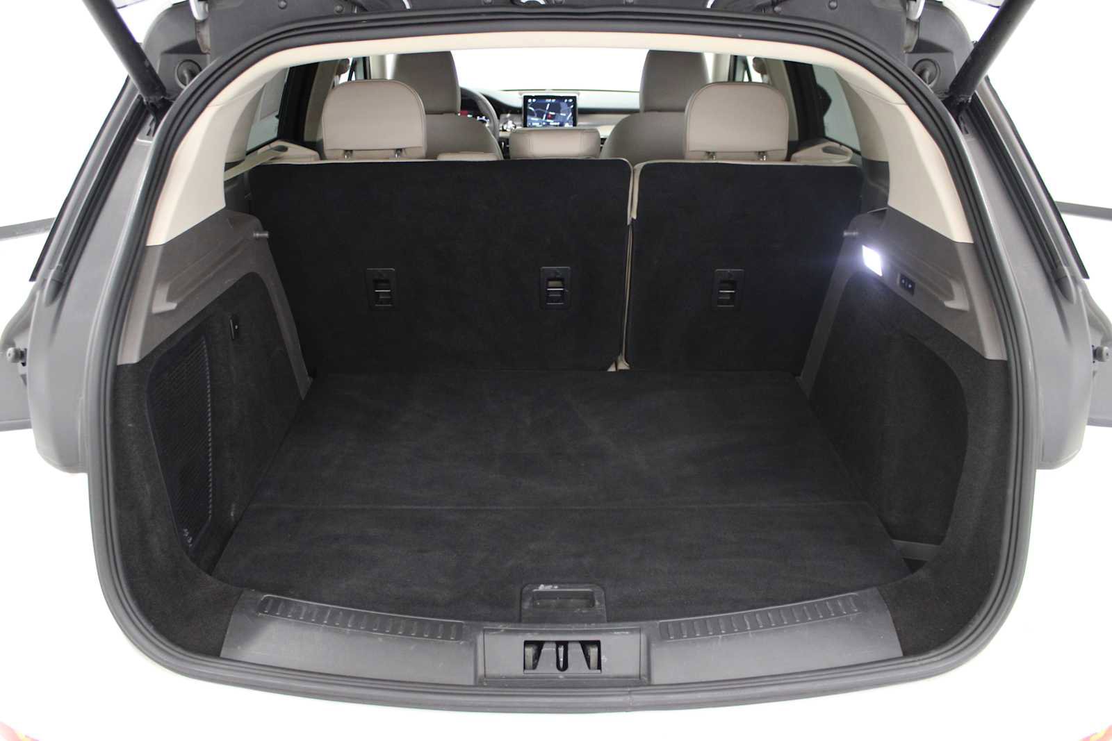 Used 2022 Lincoln Corsair AWD w/ Equipment Group 101A image 12