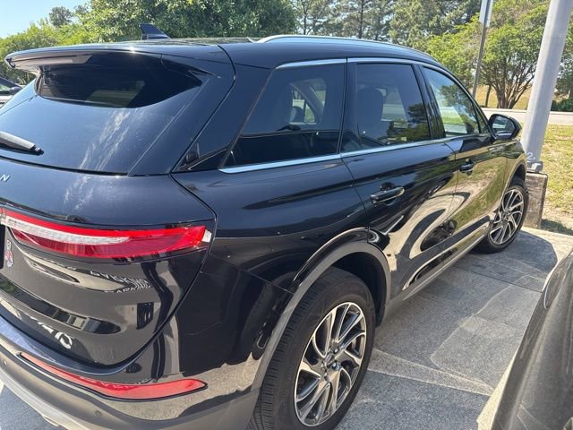 Used 2021 Lincoln Corsair FWD image 3