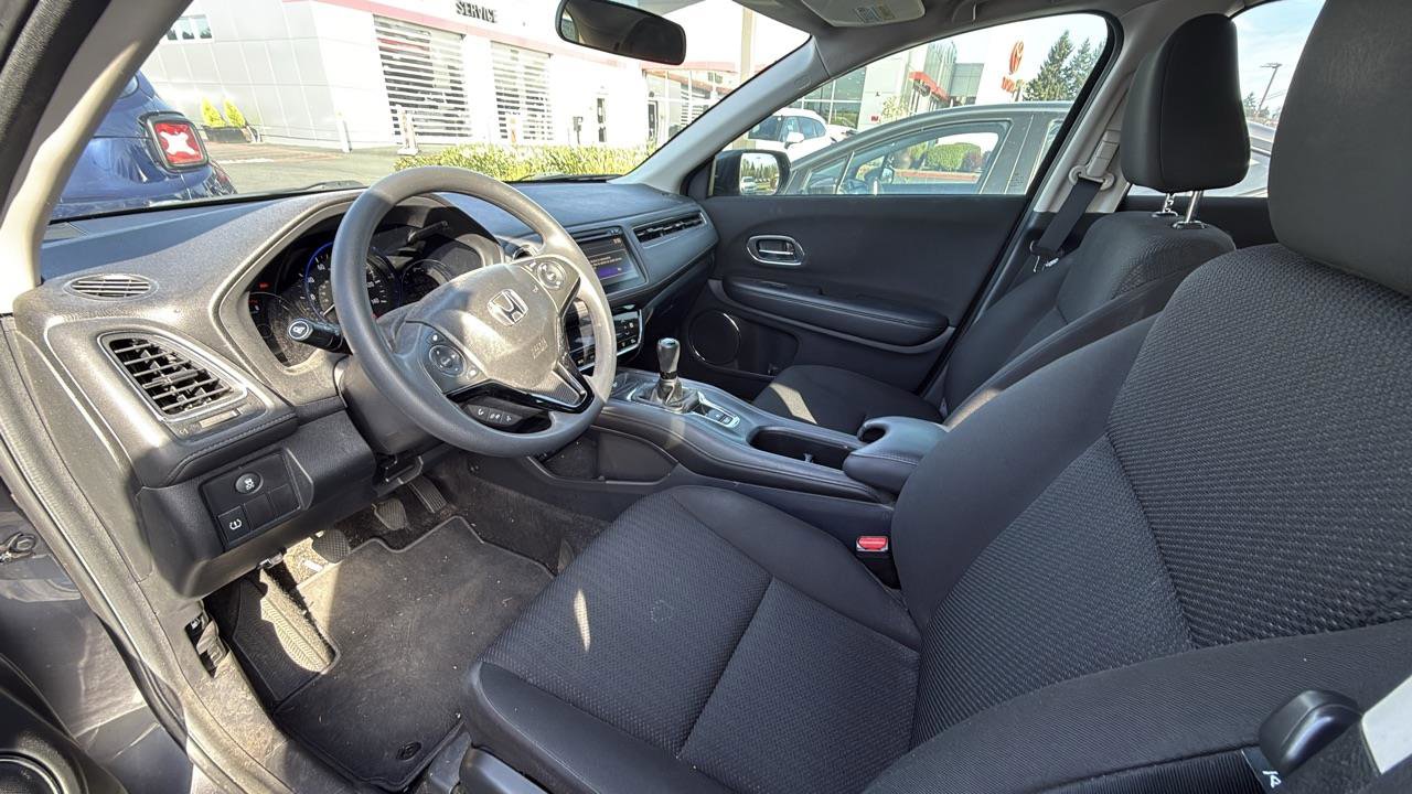 Used 2017 Honda HR-V EX image 14