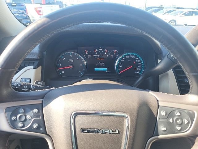 Used 2018 GMC Yukon XL Denali image 12