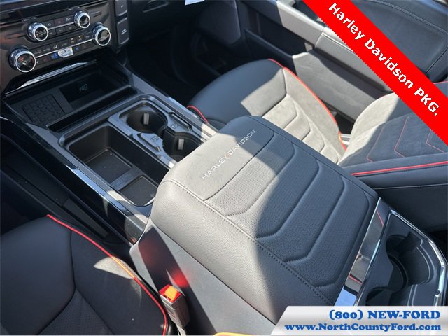 New 2026 Ford F250 Lariat w/ Black Appearance Package image 33