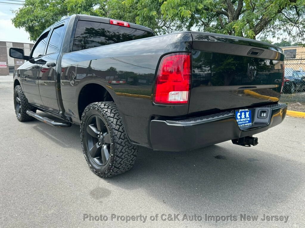 Used 2018 RAM 1500 Express w/ Black Ram 1500 Express Group AWD/4WD image 14