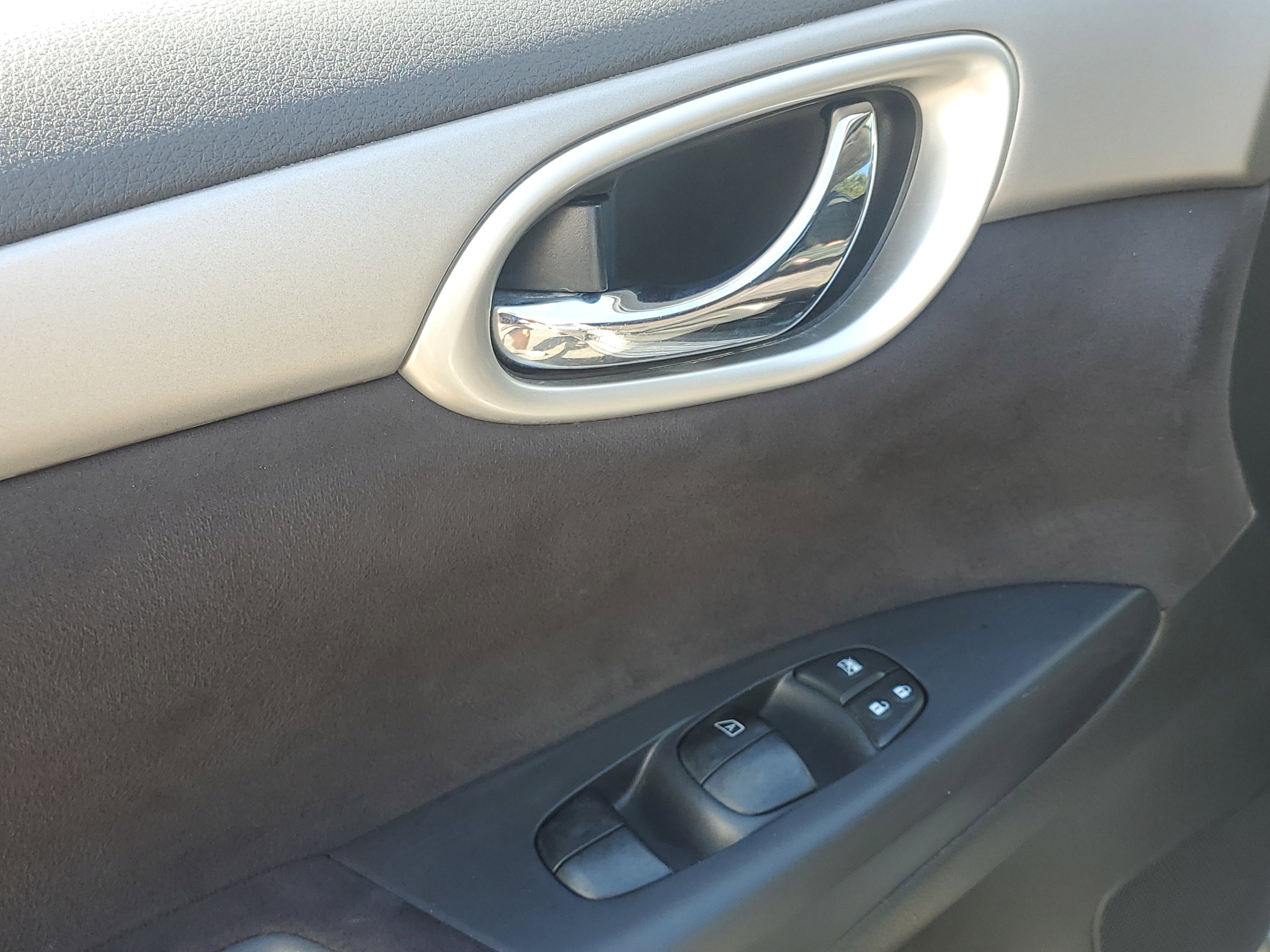 Used 2013 Nissan Sentra SV w/ Protection Pkg image 17