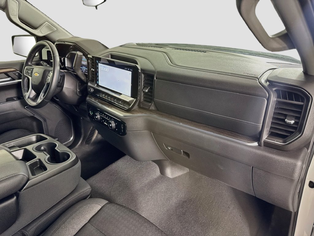 Certified 2024 Chevrolet Silverado 1500 LT AWD/4WD image 30
