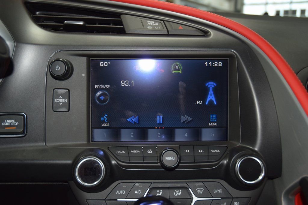 Used 2015 Chevrolet Corvette Z06 w/ 3LZ Preferred Equipment Group image 35