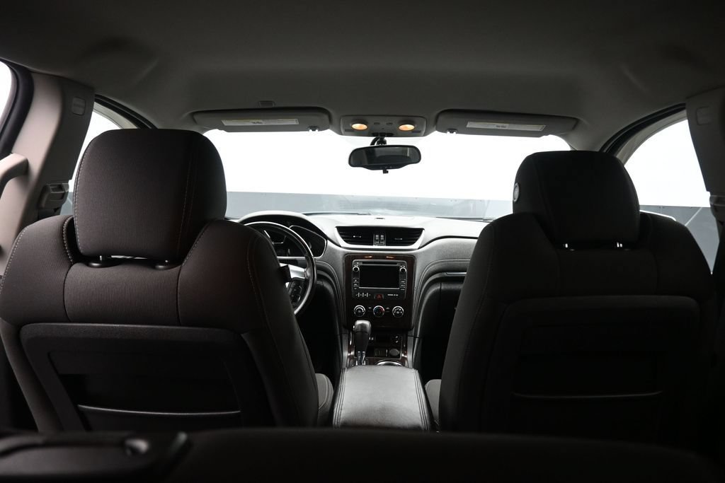 Used 2017 Chevrolet Traverse LT w/ Style and Technology Package AWD/4WD image 39