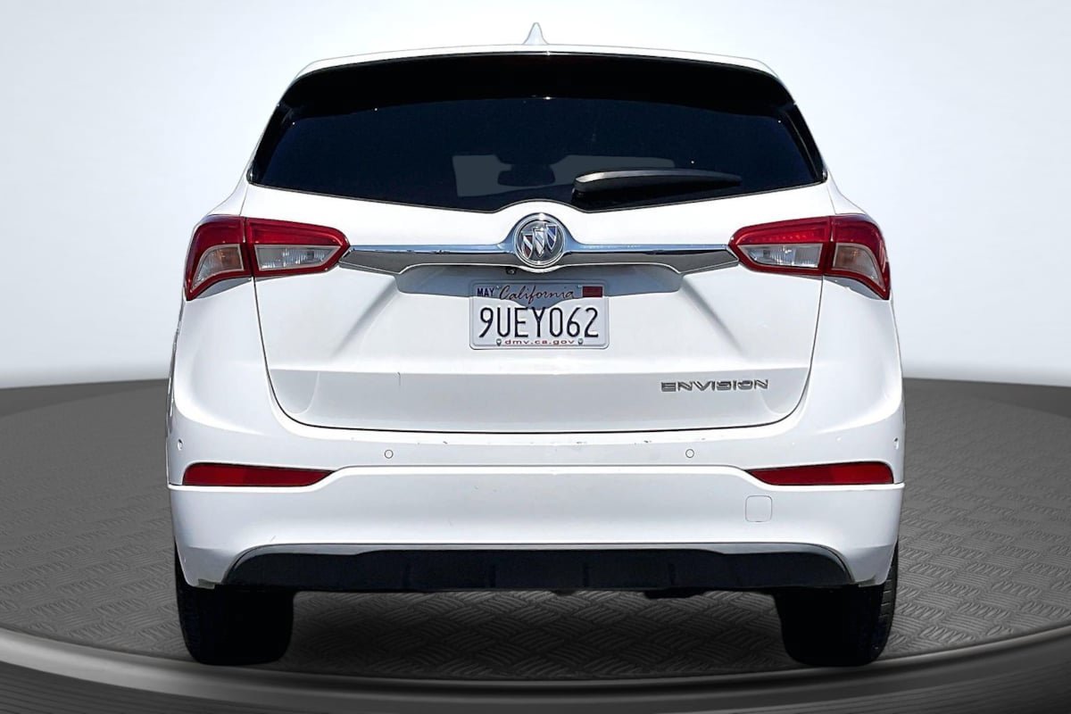Used 2020 Buick Envision Essence w/ LPO, Cargo Package FWD image 4