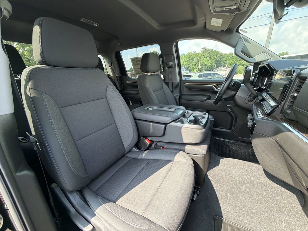 Used 2023 Chevrolet Silverado 1500 LT AWD/4WD image 25