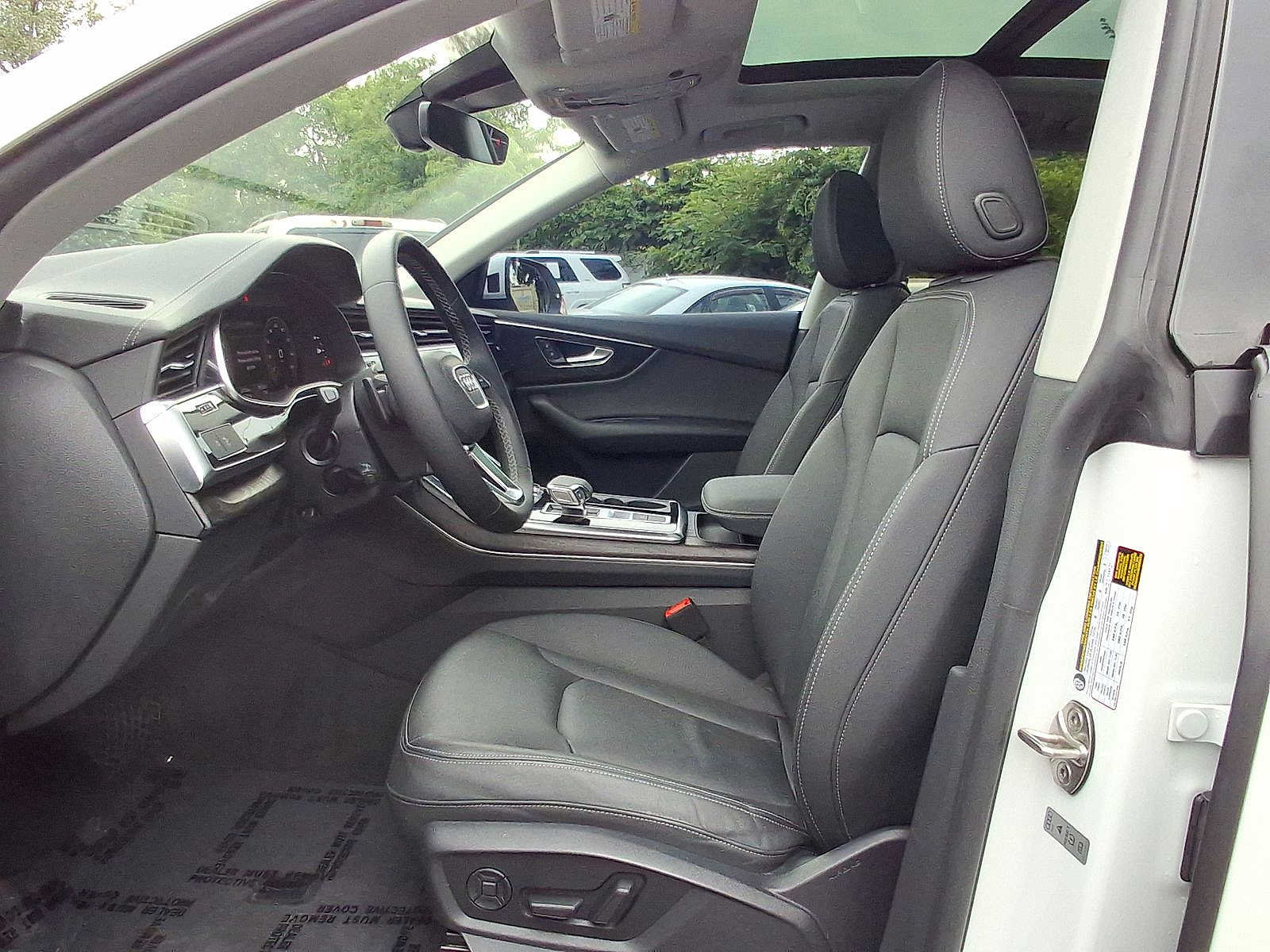 Used 2023 Audi Q8 Premium w/ Convenience Package AWD/4WD image 17