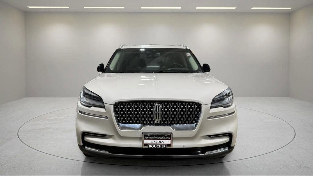 Used 2023 Lincoln Aviator Reserve w/ Equipment Group 201A image 18