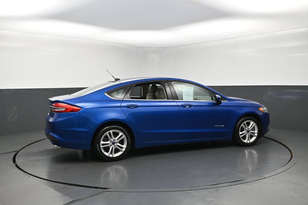 Used 2018 Ford Fusion S FWD image 31