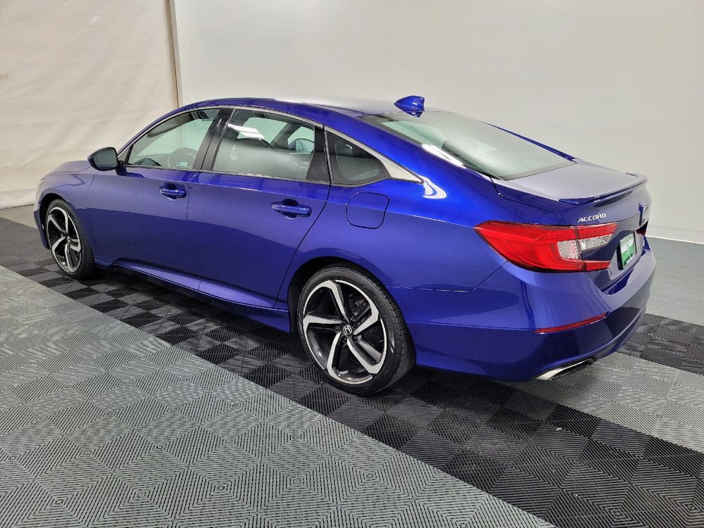 Used 2018 Honda Accord Sport image 3