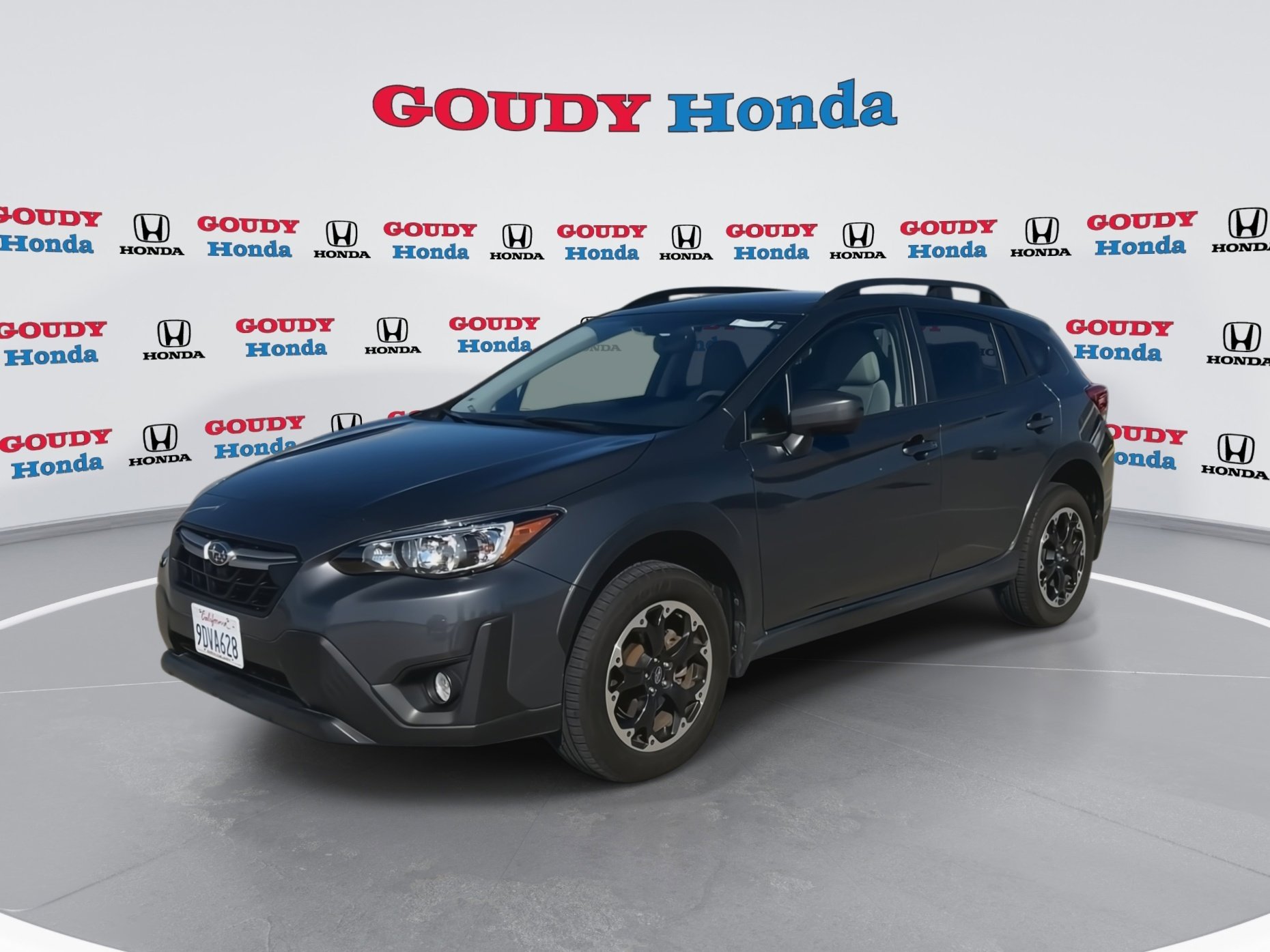 Used 2023 Subaru Crosstrek 2.0i Premium image 4