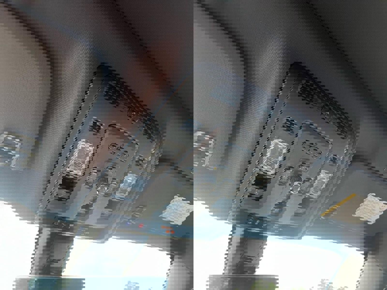 Used 2022 GMC Yukon XL Denali w/ Denali Premium Package image 23