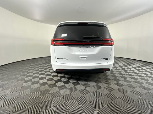 New 2026 Chrysler Pacifica Limited w/ S Appearance Package AWD/4WD image 7