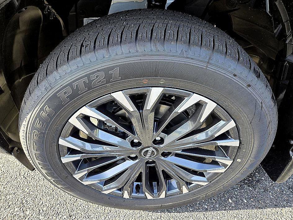 New 2026 Nissan Rogue Platinum image 14