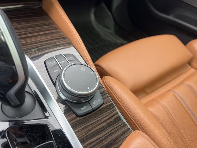 Used 2021 BMW 540i w/ M Sport Package RWD image 19