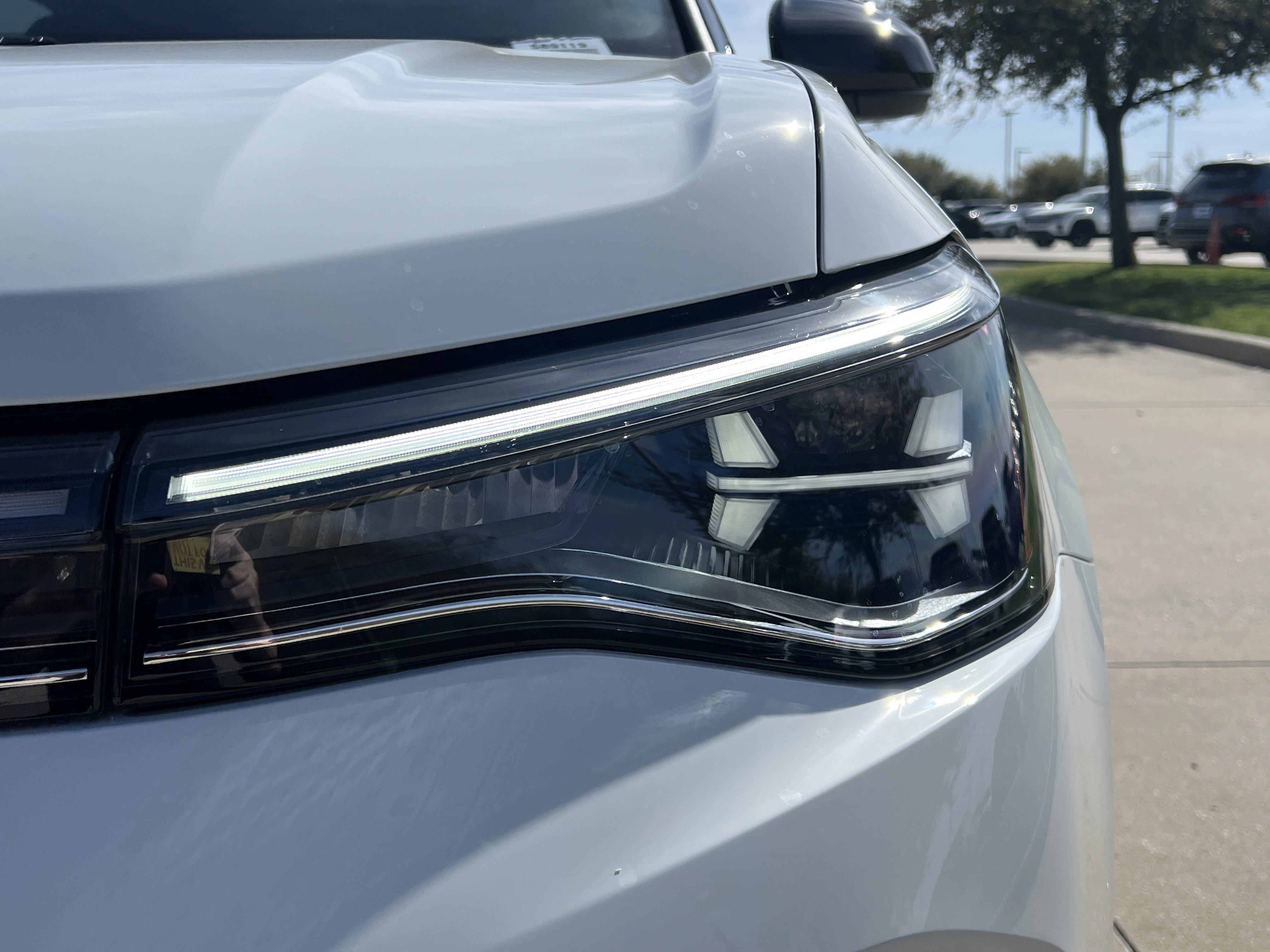 Certified 2025 Volkswagen Taos SE image 6