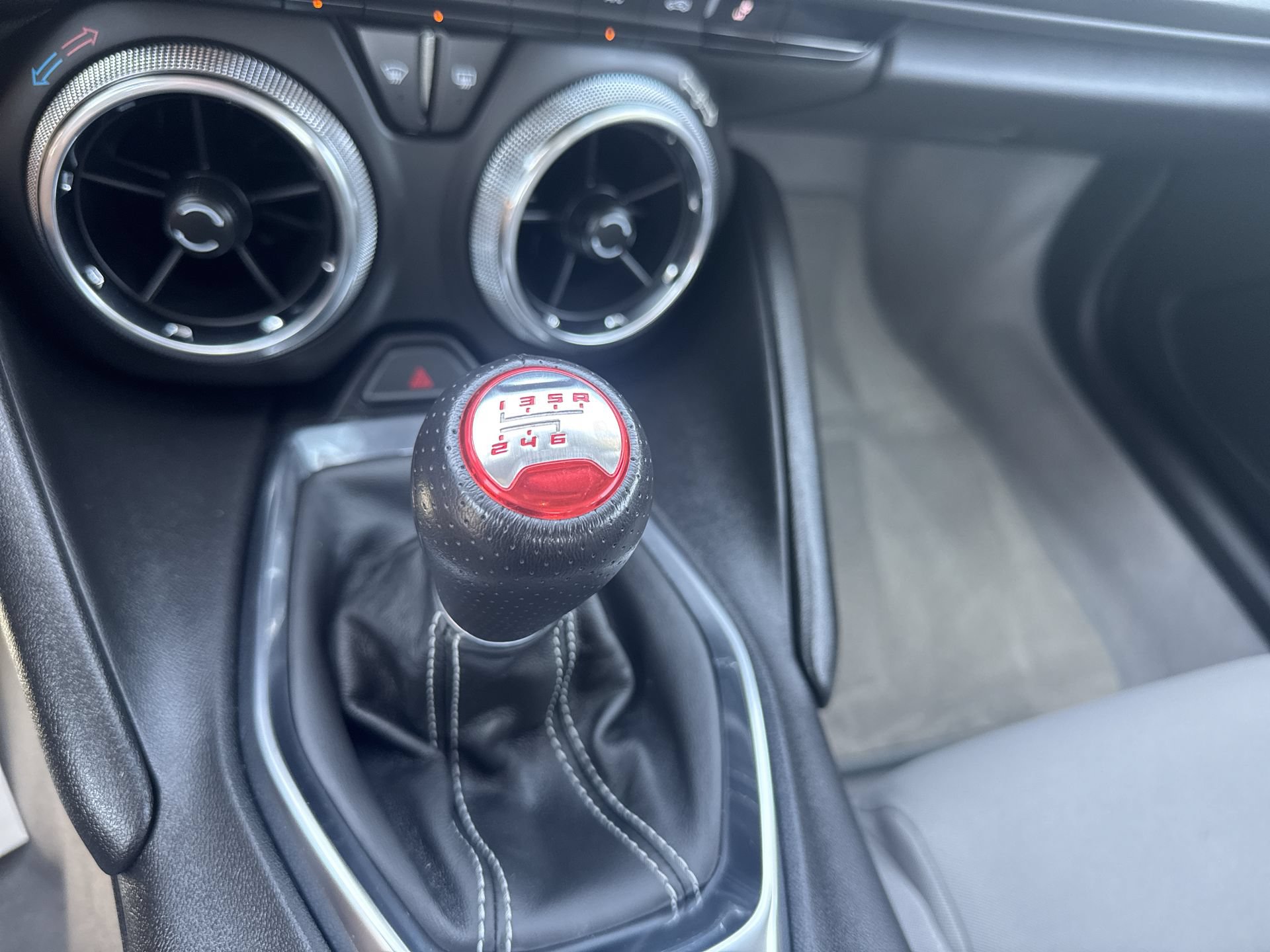 Used 2020 Chevrolet Camaro LT RWD image 16