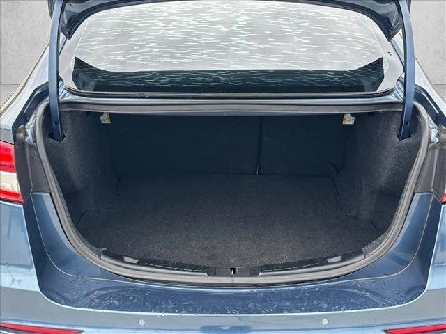 Used 2019 Ford Fusion SE image 7