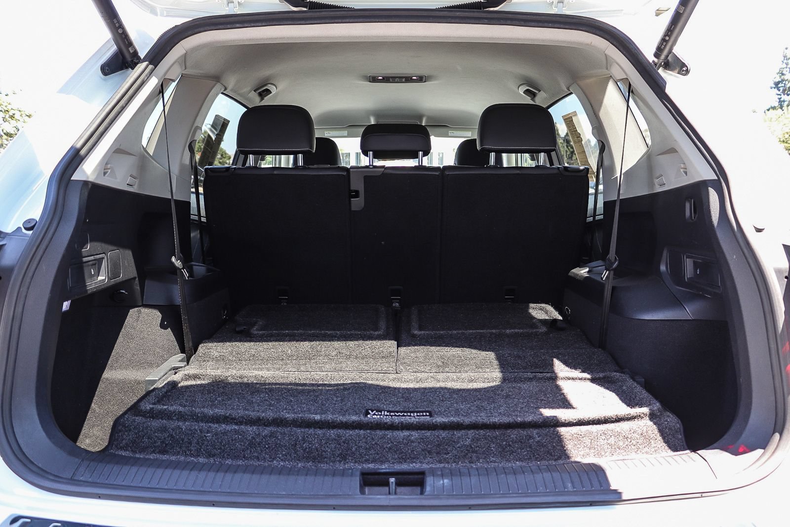 Certified 2022 Volkswagen Tiguan SE FWD image 27