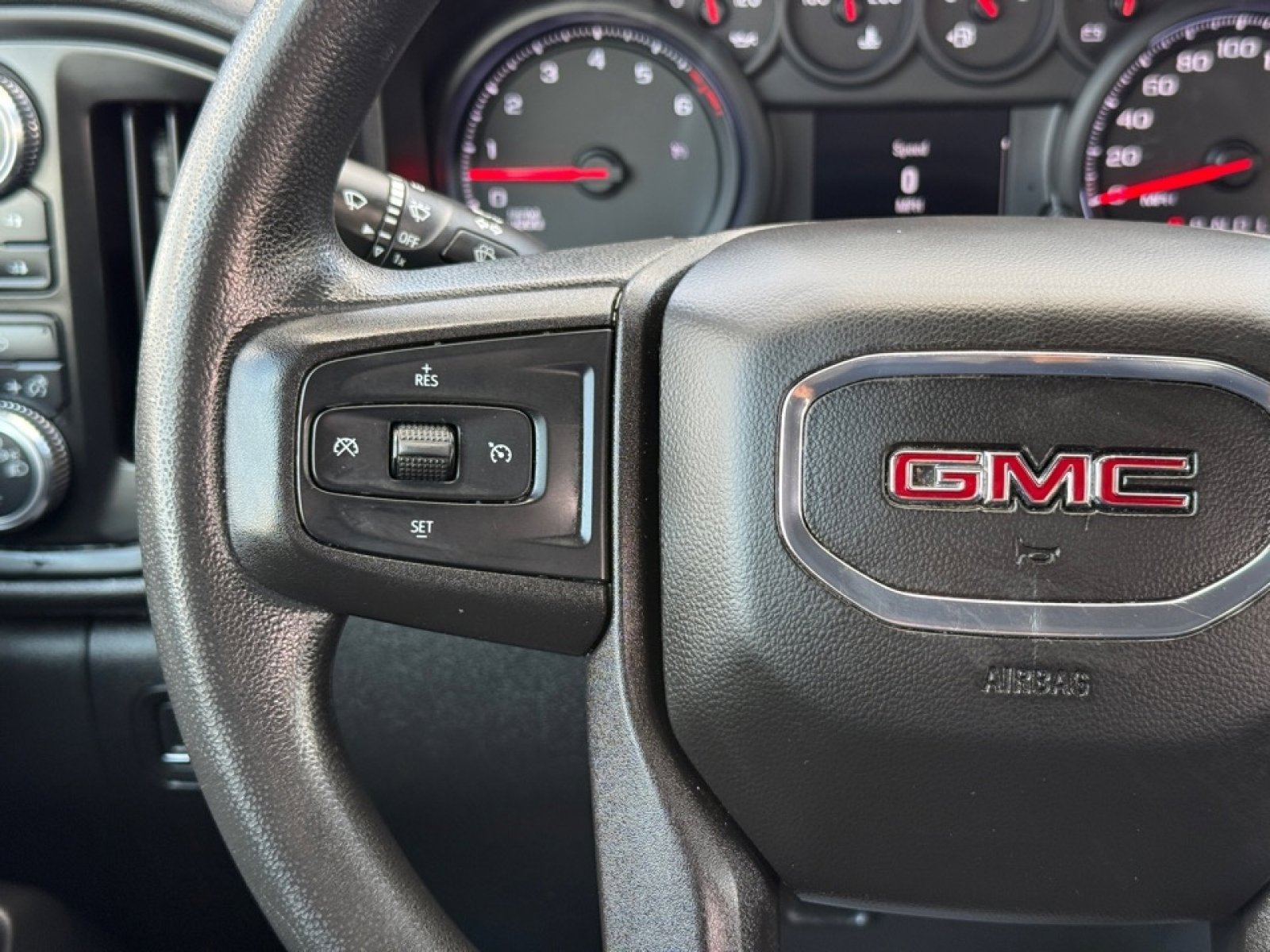 Used 2021 GMC Sierra 1500 4x4 Crew Cab w/ Sierra Value Package image 23