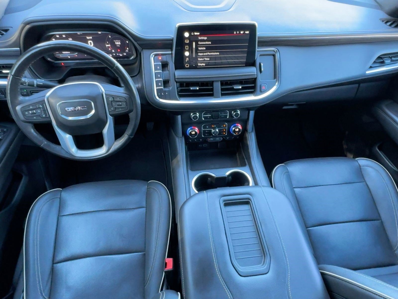 Used 2022 GMC Yukon SLT w/ SLT Premium Package image 13