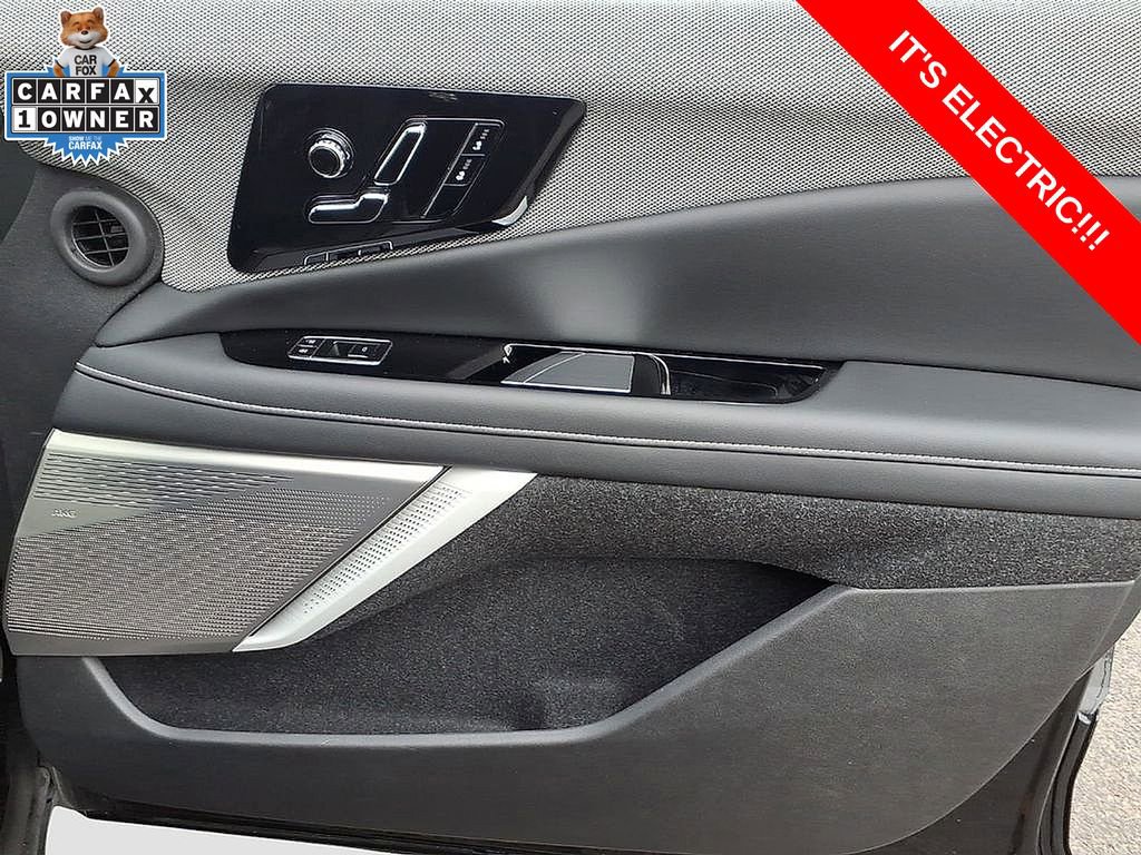 Used 2025 Cadillac Optiq Sport 1 image 9