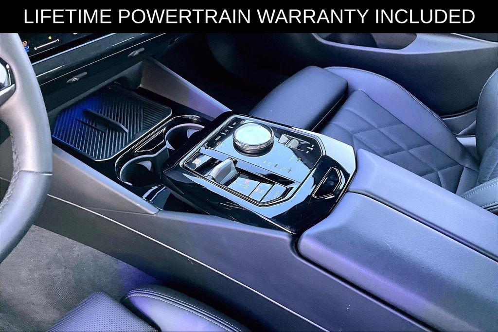 Used 2025 BMW 530i xDrive image 18