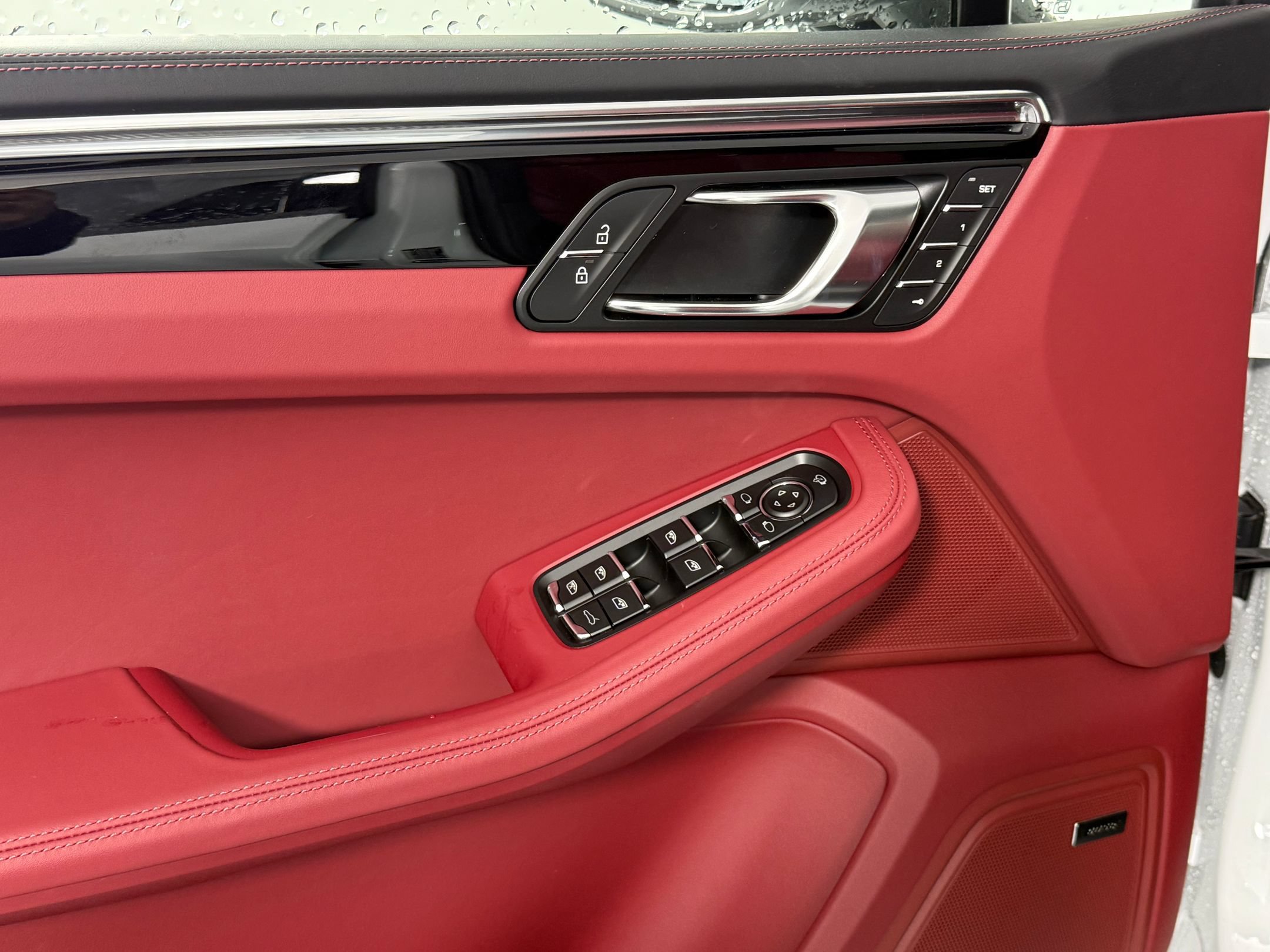 New 2026 Porsche Macan AWD/4WD image 27
