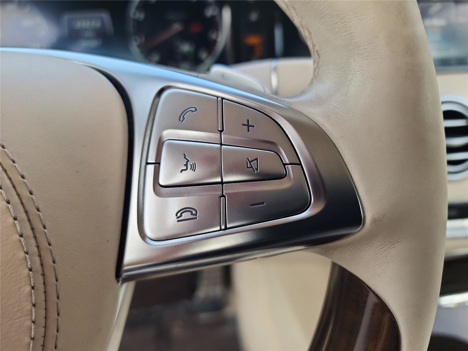 Used 2016 Mercedes-Benz S 550 4MATIC Coupe image 24