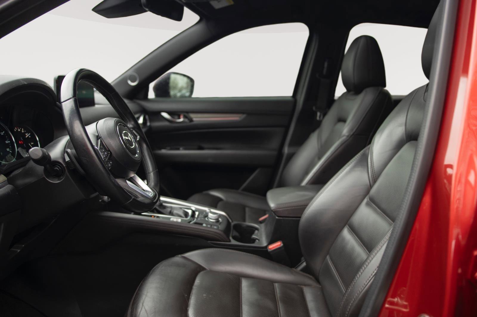 Used 2022 MAZDA CX-5 Signature AWD/4WD image 2