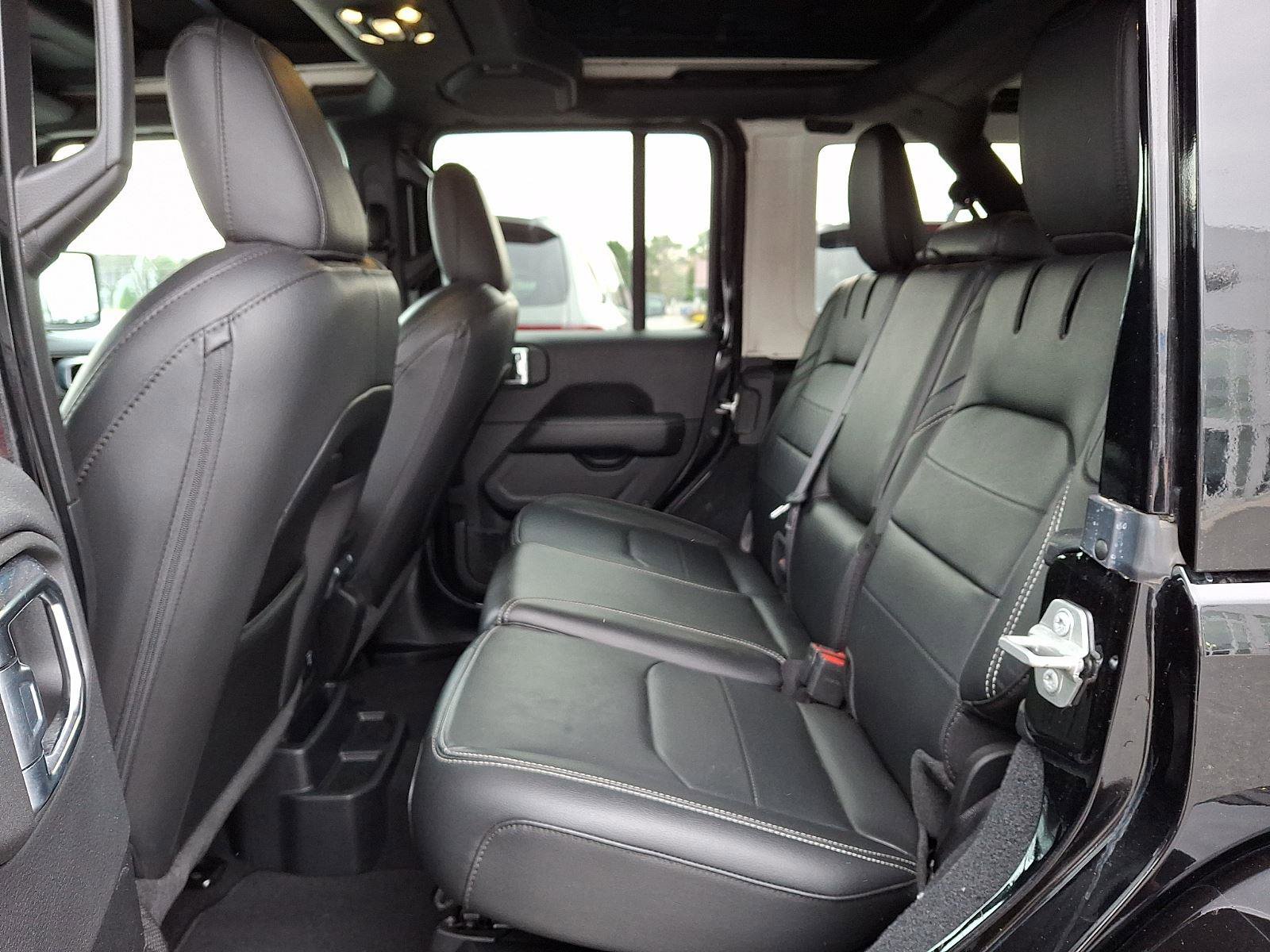 Used 2023 Jeep Wrangler Sahara w/ Cold Weather Group image 10