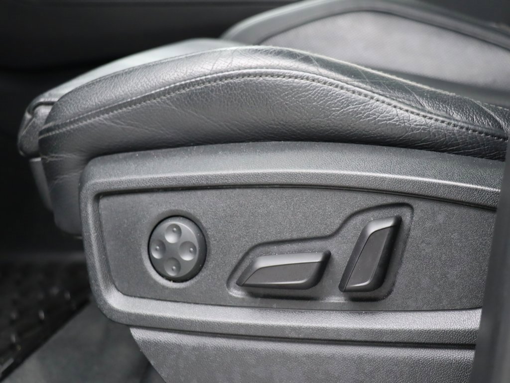 Used 2020 Audi Q5 2.0T Premium Plus w/ Premium Plus Package image 13