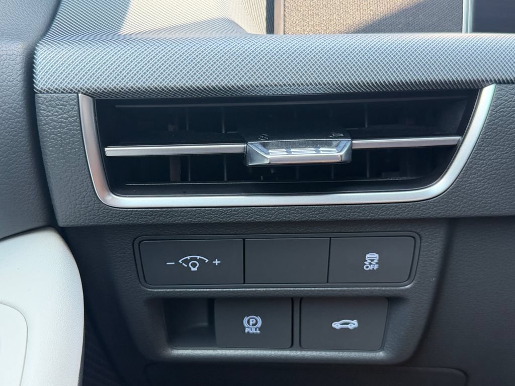 Certified 2025 Hyundai Sonata SEL FWD image 20