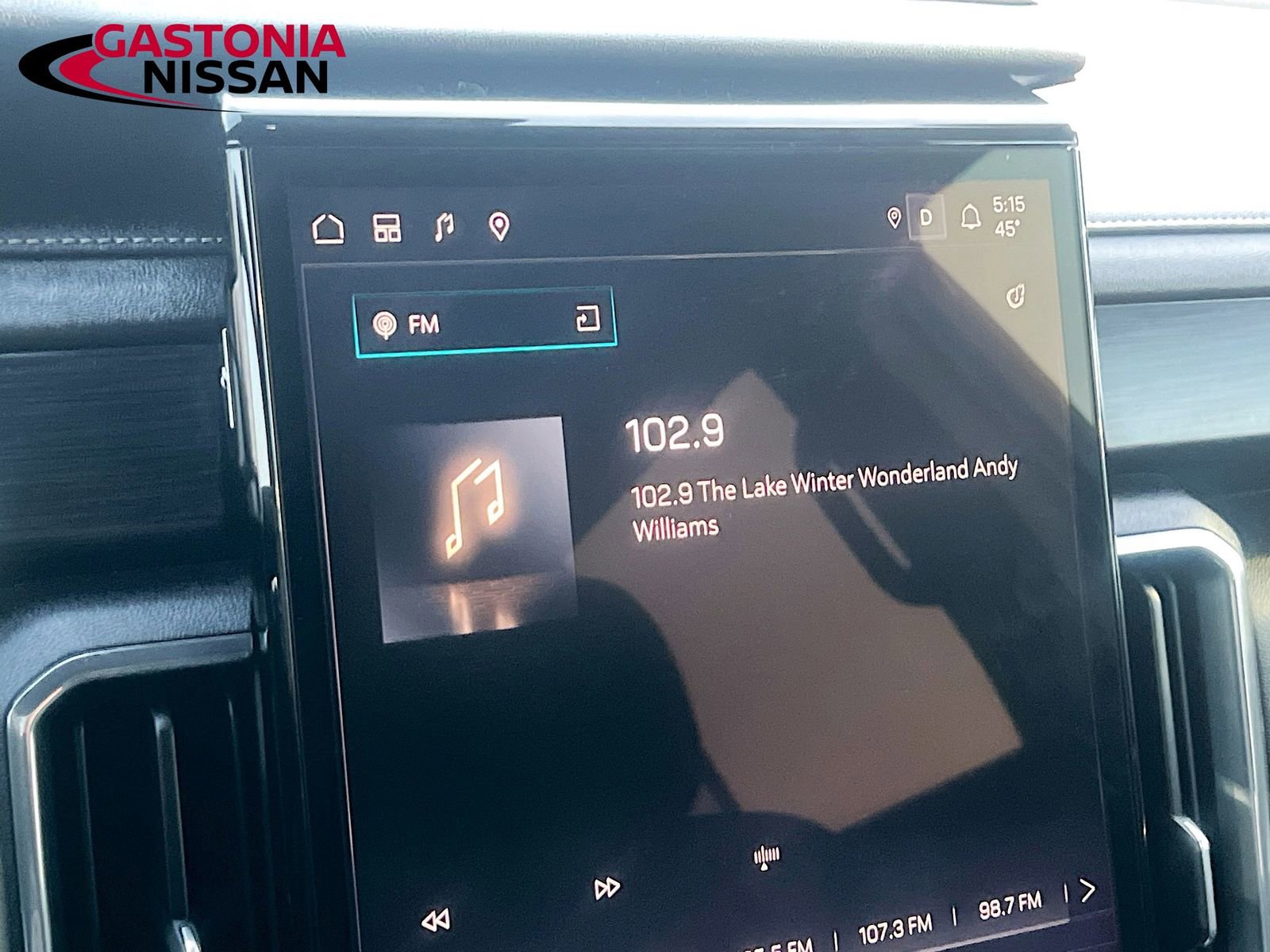 Used 2025 GMC Acadia Elevation image 19