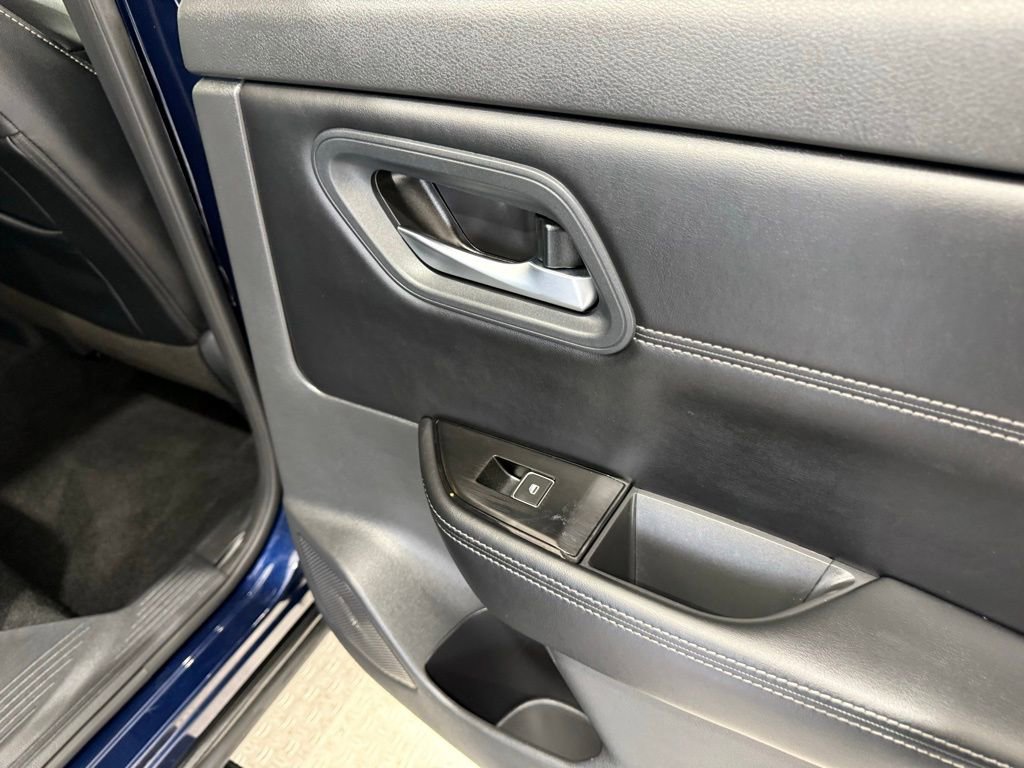 Used 2026 Nissan Rogue SL image 26