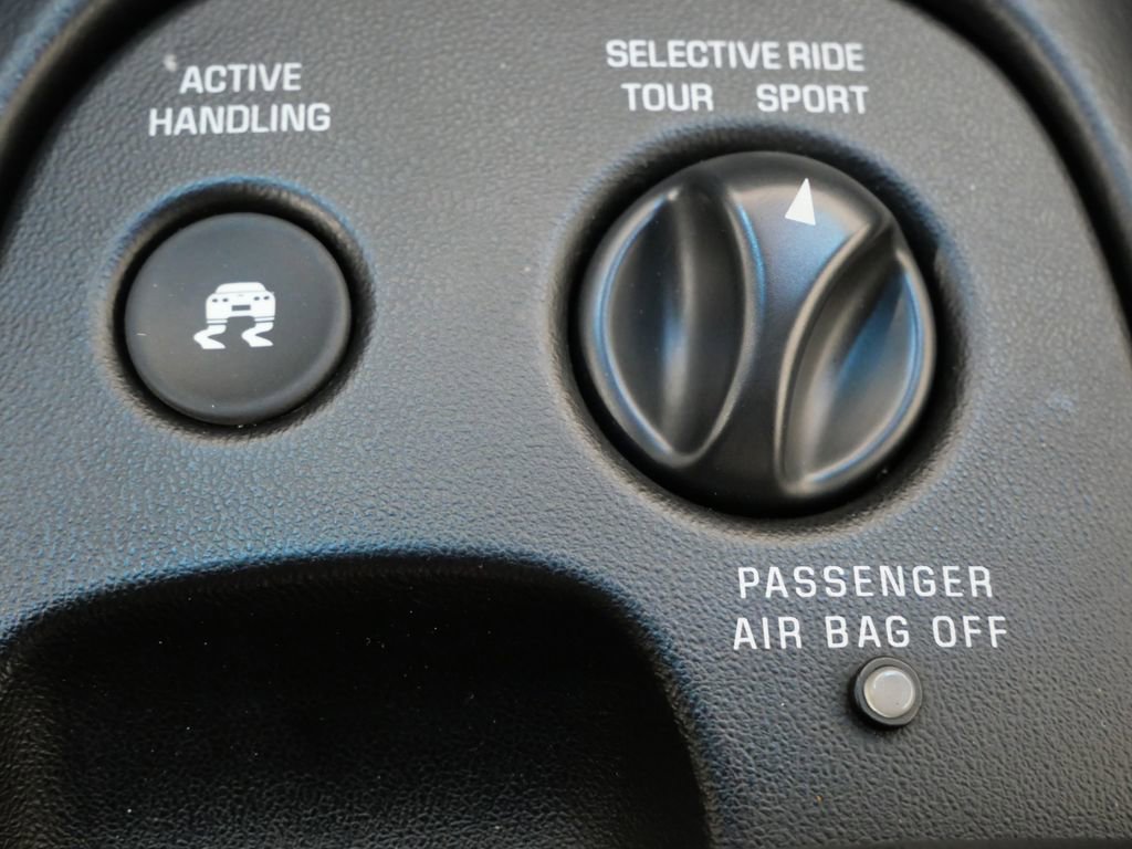 Used 2004 Chevrolet Corvette Convertible image 21