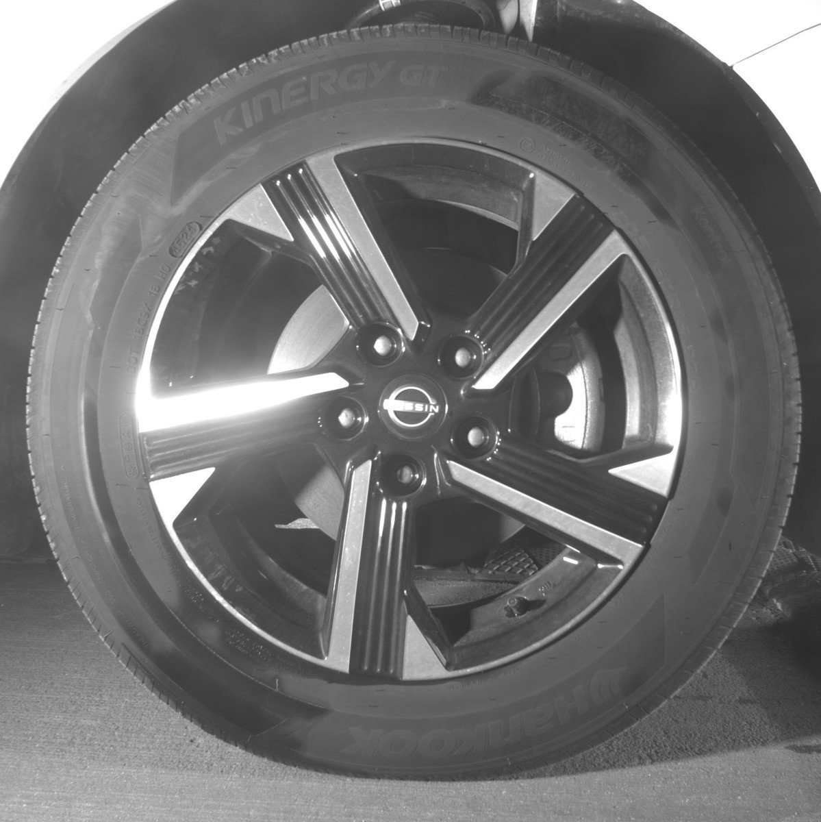 Used 2025 Nissan Sentra SV image 13