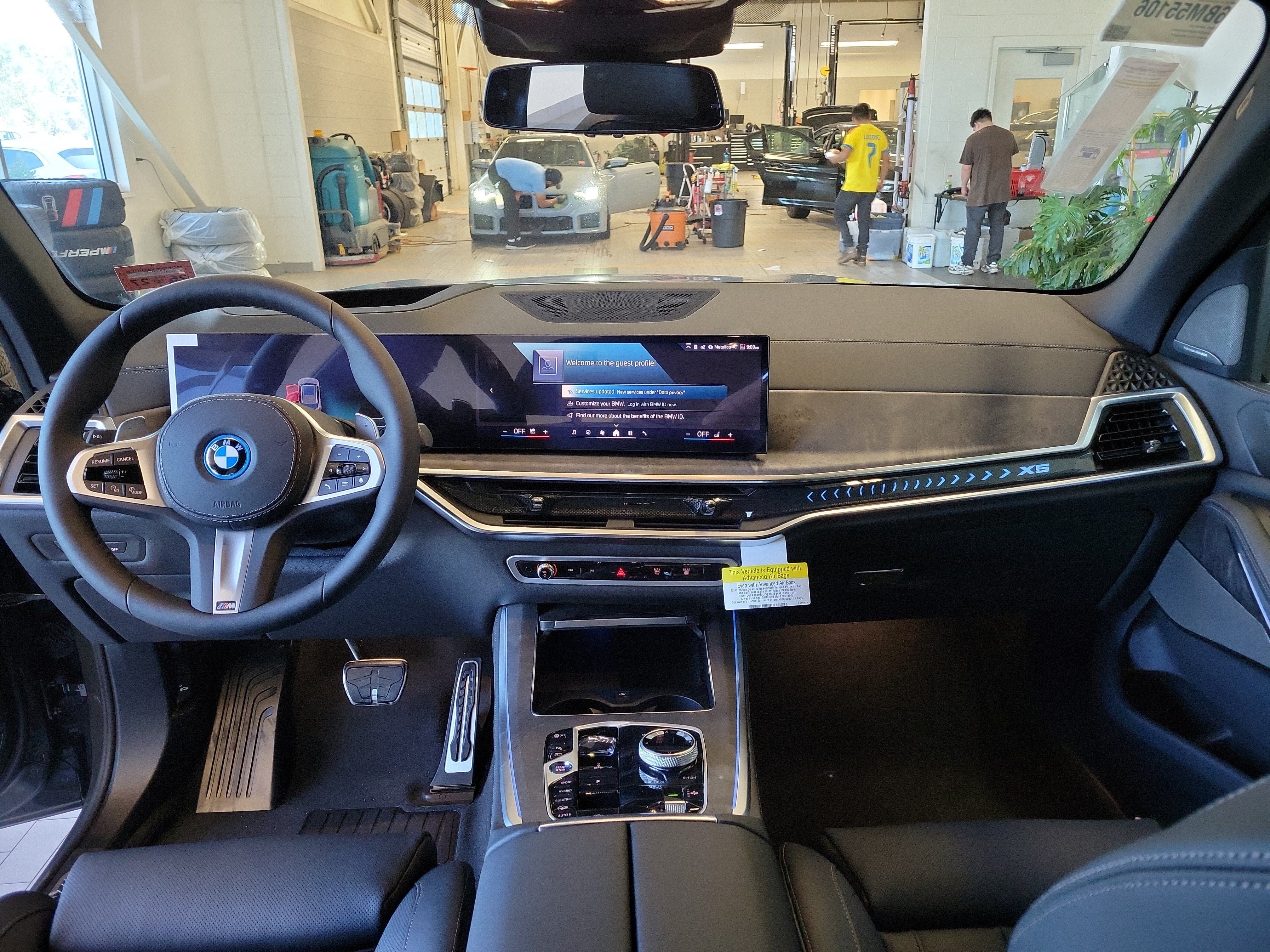 New 2026 BMW X5 xDrive50e w/ Executive Package AWD/4WD image 3