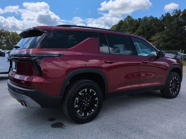 Used 2024 Chevrolet Traverse Z71 AWD/4WD image 4