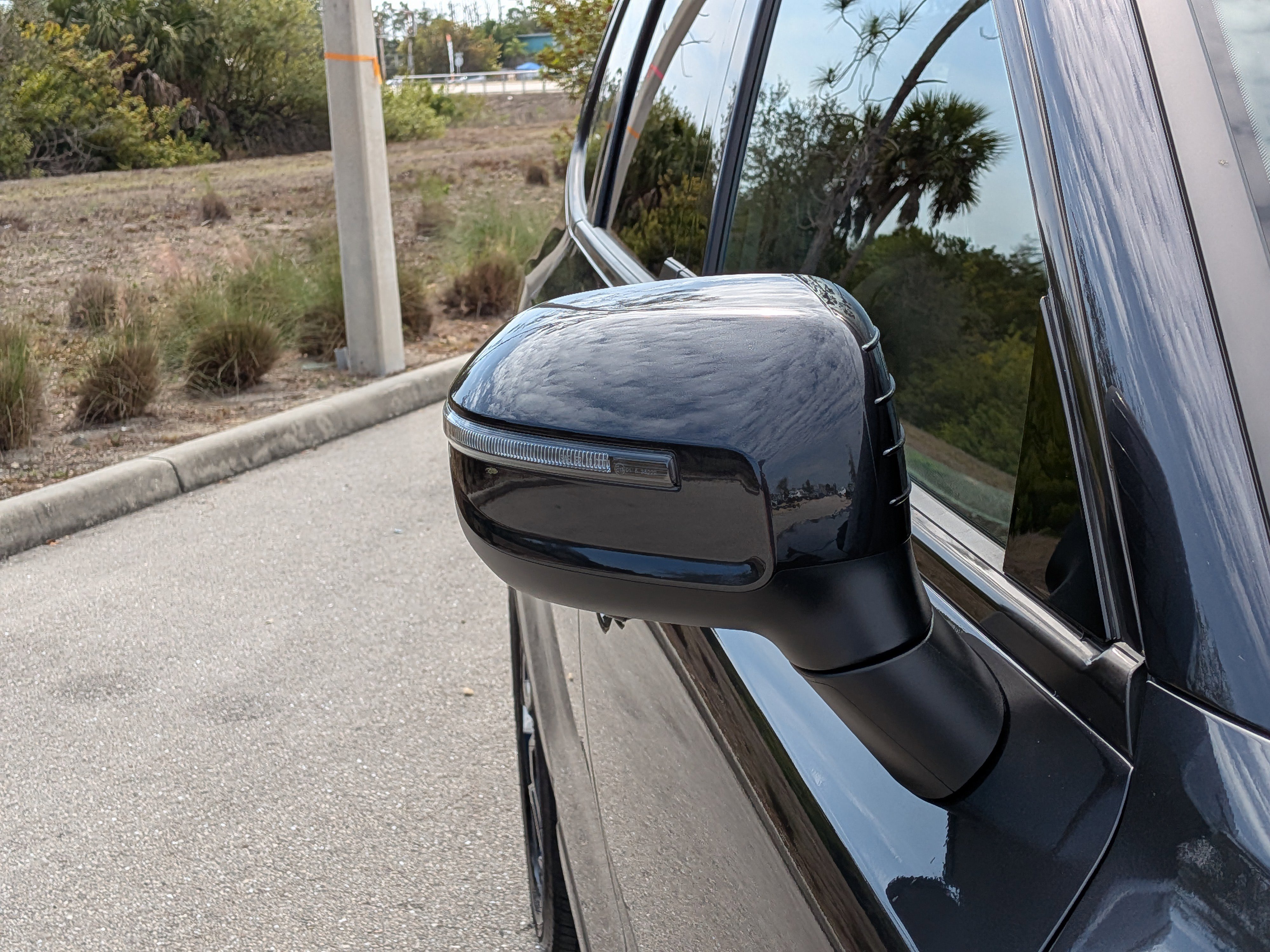 Used 2025 Kia Telluride EX X-Line image 12