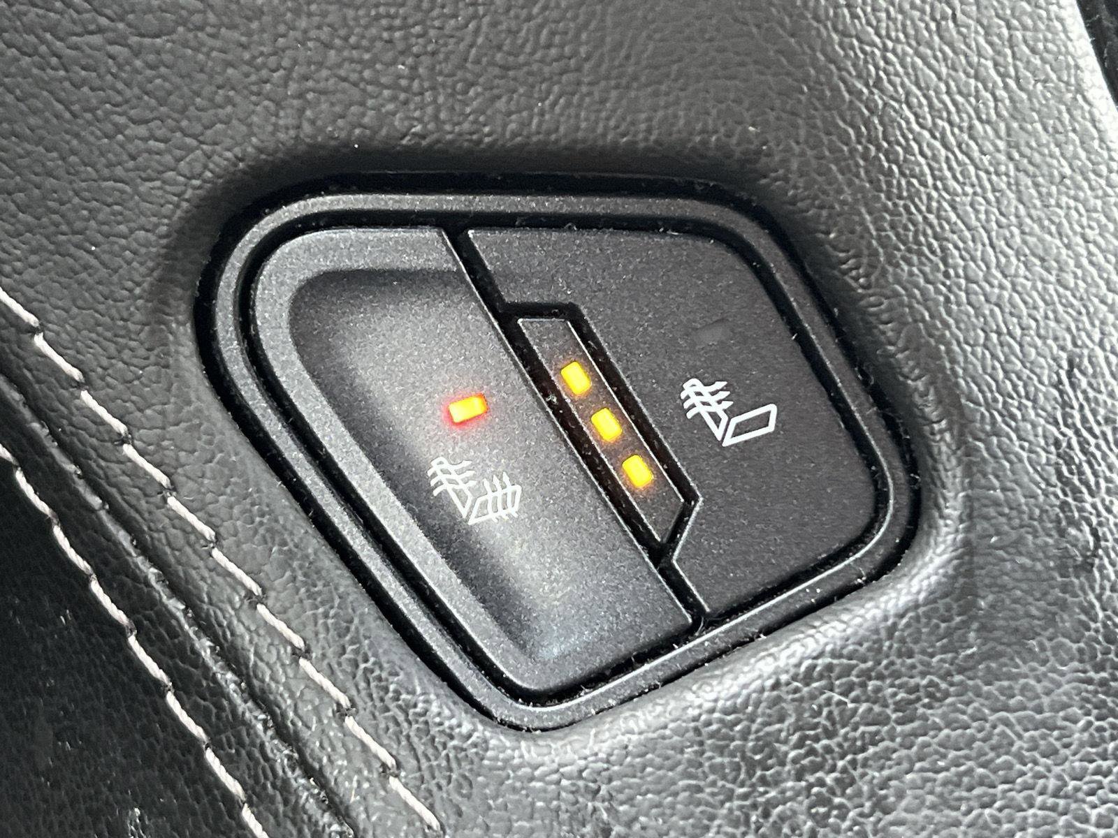 Used 2018 Chevrolet Tahoe LT image 18