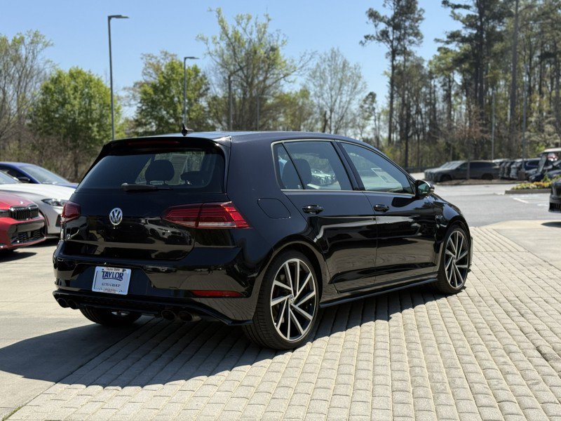 Used 2018 Volkswagen Golf R 4-Door image 5