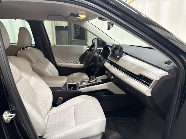 Used 2023 Mitsubishi Outlander SEL AWD/4WD image 33