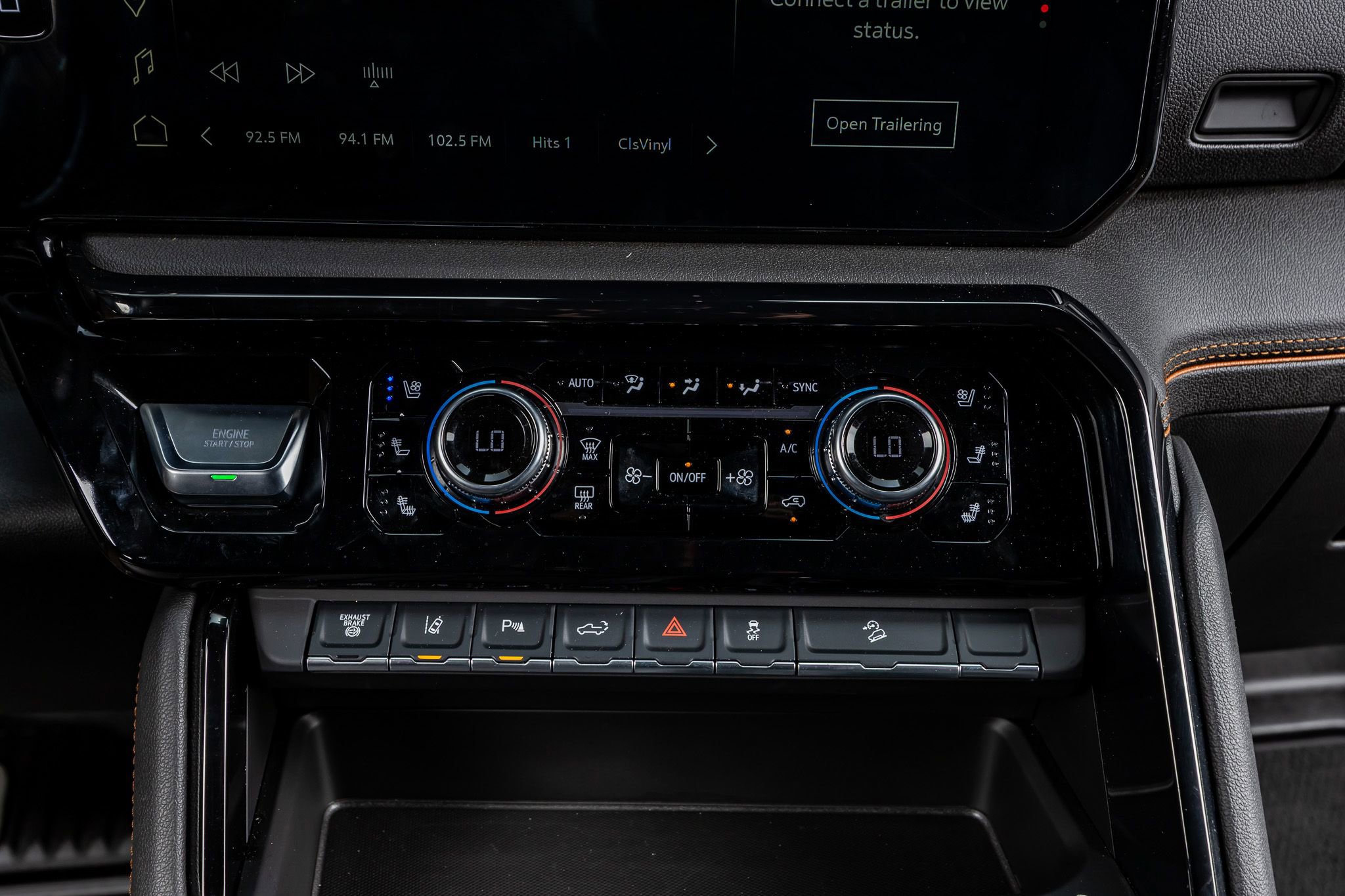 Used 2025 GMC Sierra 2500 AT4 w/ AT4 Premium Plus Package image 25